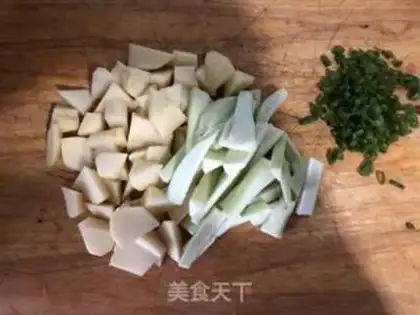 Make Steamed potatoes and cheese step 1