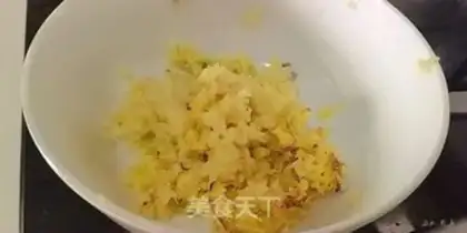 Make Garlic white meat step 1