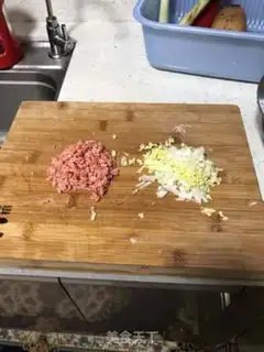 Make Gold egg fried rice step 1