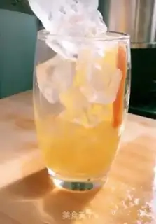 Make Fresh orange iced tea step 3