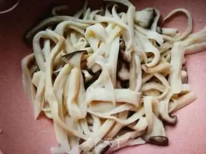 Make The cold hands tore the apricot mushrooms step 5