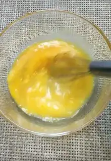 Make Delicious eggs step 1
