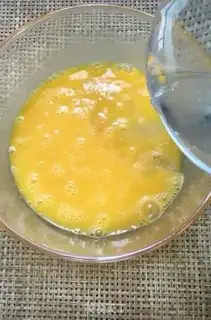Make Delicious eggs step 2
