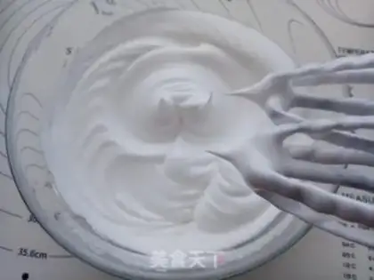 Make Sunflower cupcakes step 1