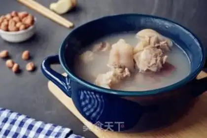 Make Peanut pig hoof soup step 7
