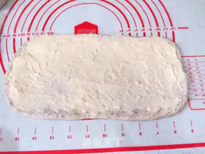 Make Count almond cheese roll step 10