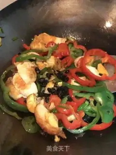 Make Eggs in eggs step 9
