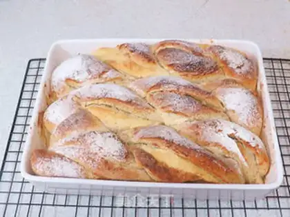 Make Count almond cheese roll step 21
