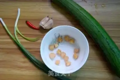 Make Garlic dry beave silk melon step 0