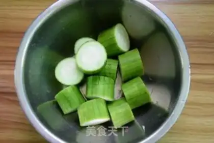 Make Garlic dry beave silk melon step 3