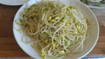 Make Bean sprouts step 0