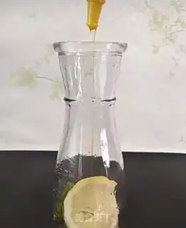 Make A green lemon honey water step 1