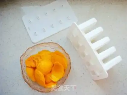 Make Mango yogurt step 0