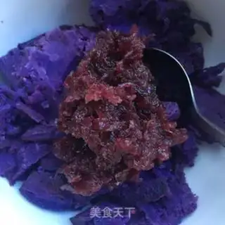 Make Rose-crackers step 2