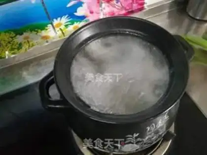 Make Roach bone soup step 5