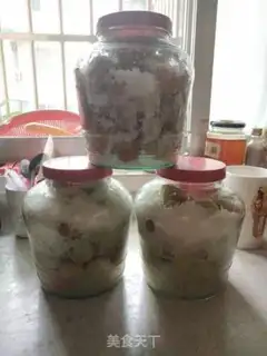 Make Sugar in green plums step 1