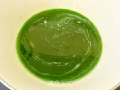 Make Emerald eggcake step 1