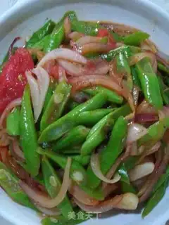 Make Onion fried four season beans step 5
