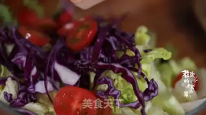 Make Seafood coconut oil salad step 5