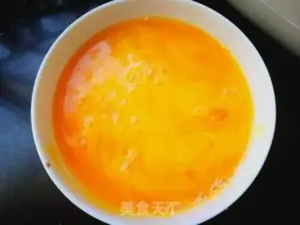 Make White fried eggs step 3