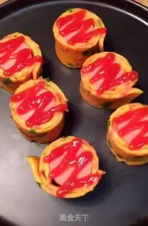 Make Breakfast egg roll step 7