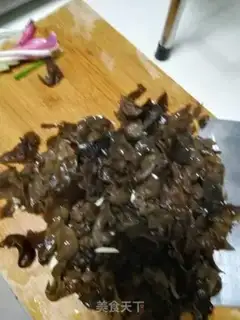 Make Moo-jee-poo-poo step 1