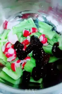 Make Shoot the cucumber step 5