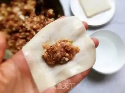 Make Hold the egg step 3