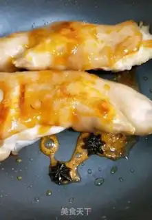 Make Red burning pig hands step 4