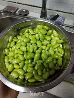 Make A duck steamed beans step 0