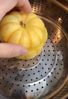 Make Pumpkin steamed eggs step 5
