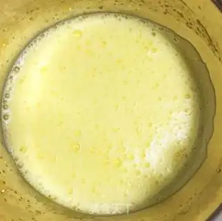Make Old chicken cake step 1