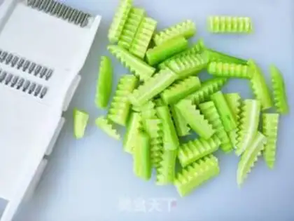 Make Tastes cucumber step 3