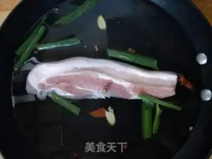 Make Garlic white meat step 1