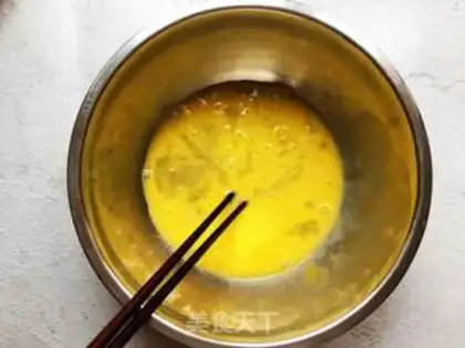 Make Quick-hand breakfast omelet step 2