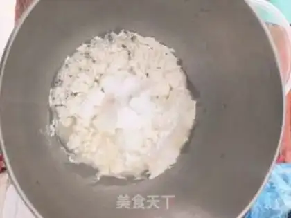 Make Lotus souffle step 1