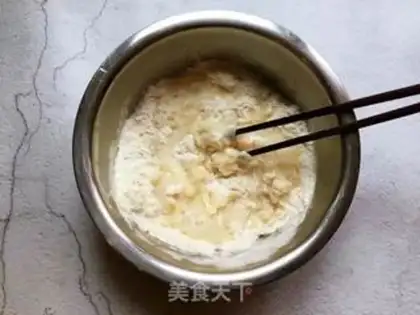 Make Scrambled egg pie step 1