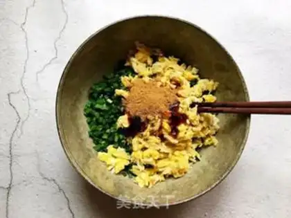Make Scrambled egg pie step 3
