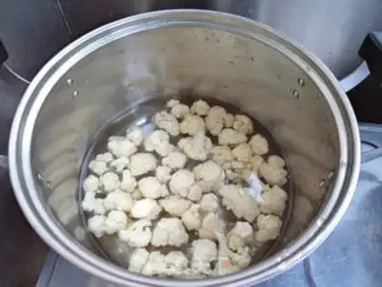 Make Tomato sauce step 1