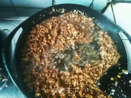 Make Scrambling noodles step 5