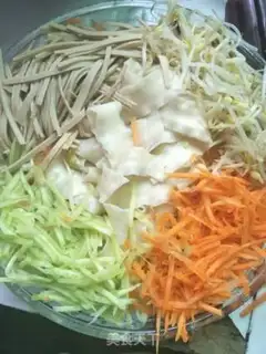 Make Scrambling noodles step 8