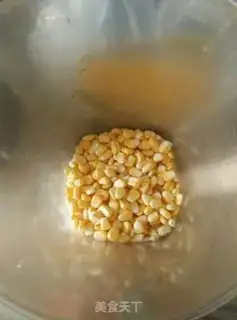 Make Scorched corn juice step 1