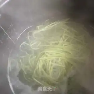Make Spoon noodles with mushroom sauce step 1