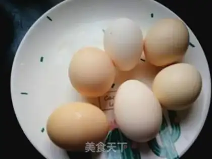 Make Autumn steamed eggs step 0