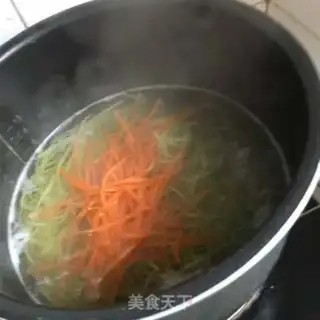 Make Spoon noodles with mushroom sauce step 4