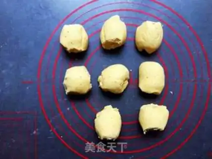Make Pumpkin leaf clamps step 3