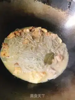 Make Pork sauerkraut step 1