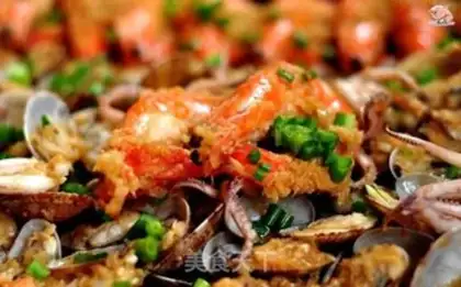 Make Garlic seafood step 14