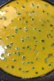 Make Breakfast egg roll step 2