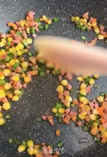 Make Egg bun step 1